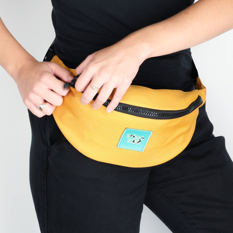 Spółka Zoo Design Pojemna materiałowa torba saszetka nerka Kolor musztardowy